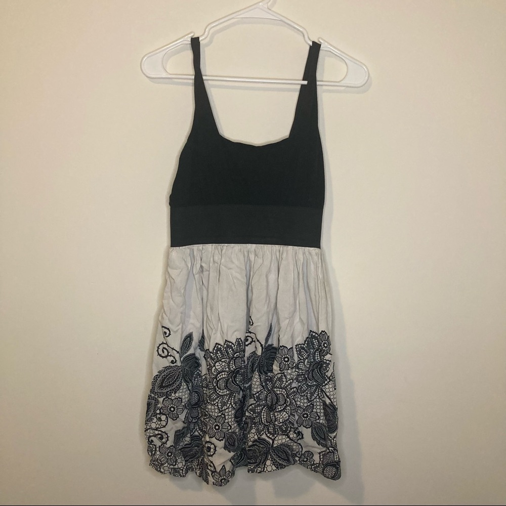 Artist Dress size small pre-owned